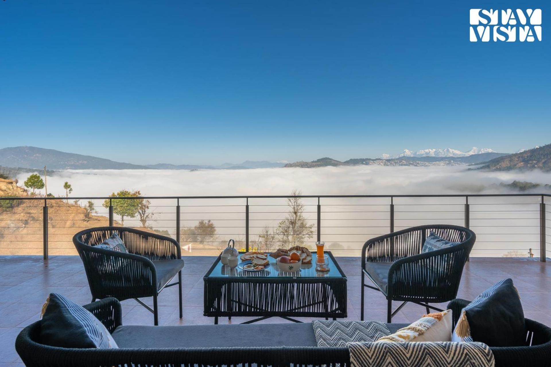 Stayvista At Amulyam Villa With Lawn & Bonfire Муктесвар Екстериор снимка