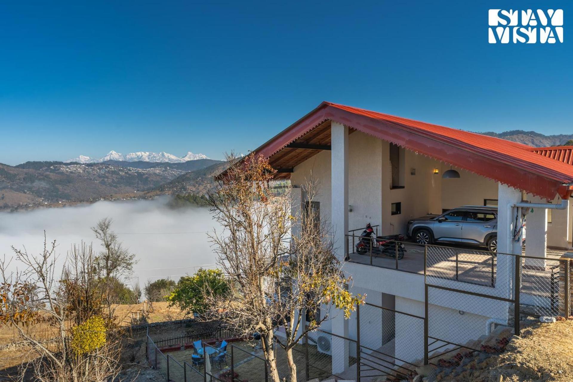 Stayvista At Amulyam Villa With Lawn & Bonfire Муктесвар Екстериор снимка